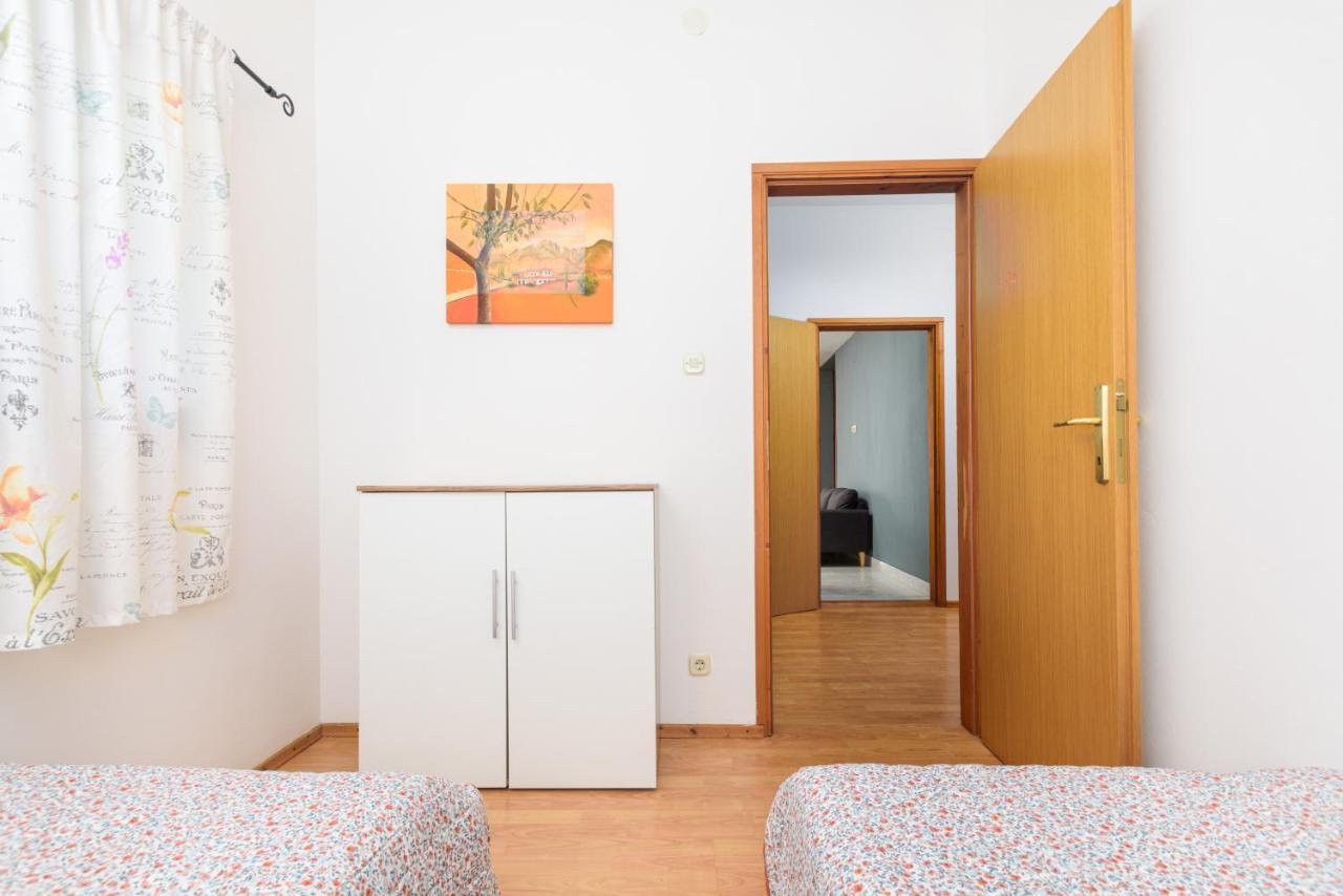 Apartment Adriana On Peaceful Location With Pool Pula Ngoại thất bức ảnh